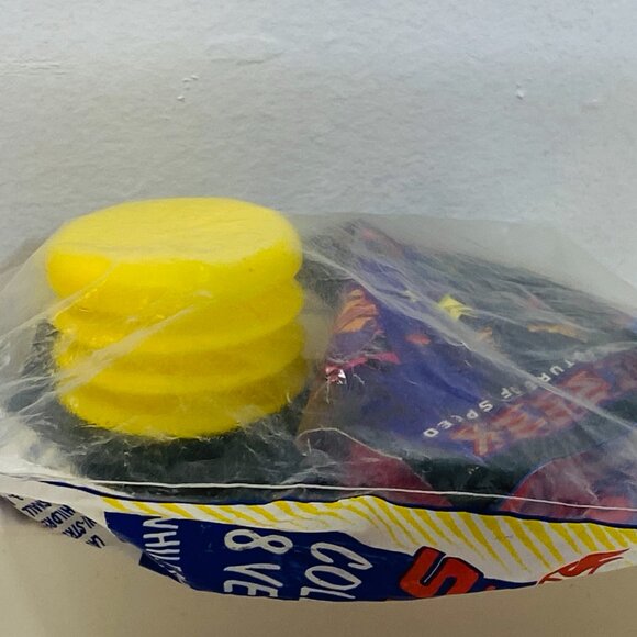 VNTG NEW McDonald’s 1992 Hot Wheels HOT SHOCK MINI STREEX In Original Packaging - Picture 3 of 3